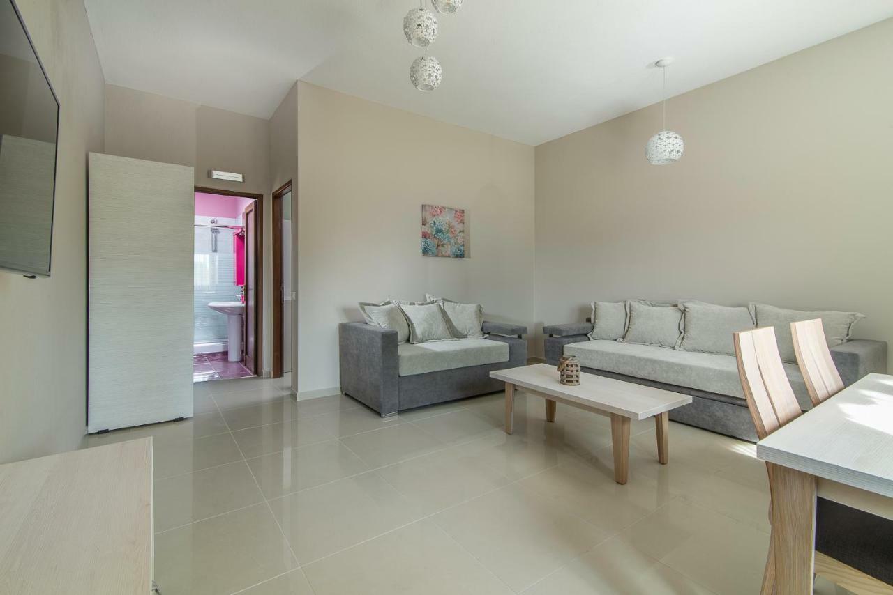 Luxury Apartments Marianna Neos Marmaras Extérieur photo